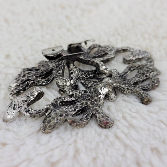 1920's Silver Tone Metal Bow Tie Shoe Clip - Picture 6 of 6